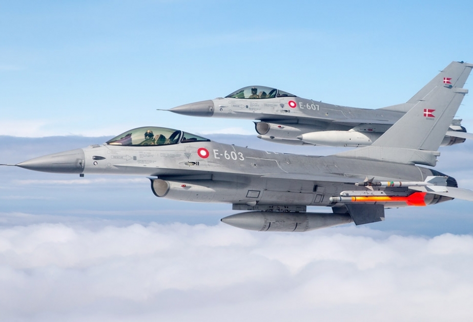 Danimarka ukraynalı pilotlara F-16 qırıcılarından istifadə etmək üçün təlimlər keçəcək