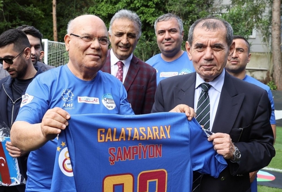 AİJA Heydər Əliyevin 100 illiyi münasibətilə “Qalatasaray” əfsanələri ilə qardaşlıq matçı keçirib
