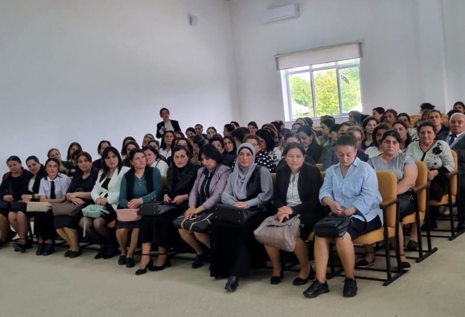 Müəllimlərin sertifikatlaşdırılması prosesi ilə bağlı bölgələrdə maarifləndirici görüşlər davam edir