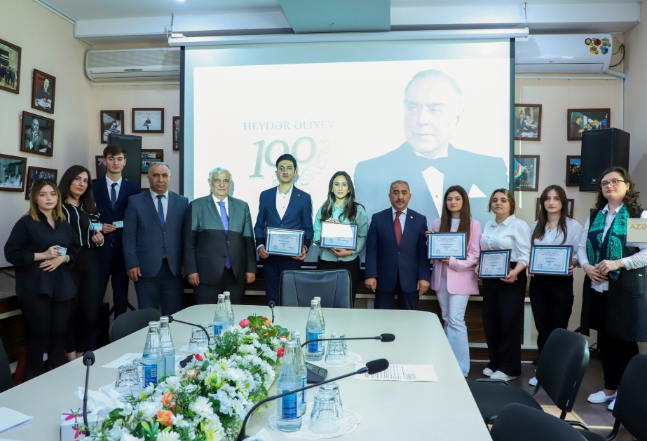 Ulu Öndər Azərbaycan dövlətinin siyasi sisteminin formalaşmasında əvəzsiz xidmətlər göstərib