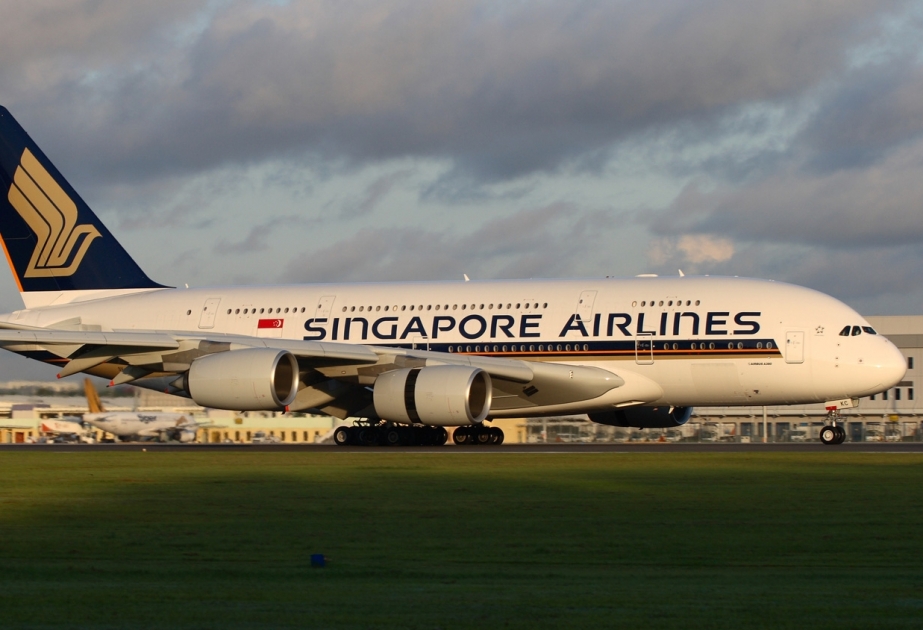 Singapore Air выплатит сотрудникам восемь месячных зарплат в качестве поощрения