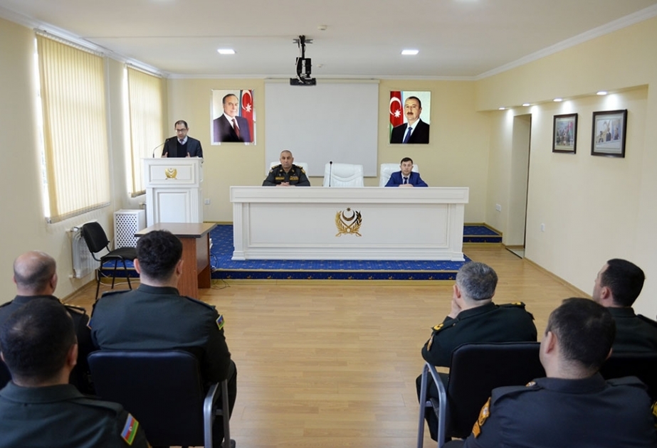 Los Representantes del Comité Estatal para el Trabajo con Organizaciones Religiosas se reúnen con militares