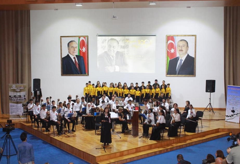 Sumqayıtın musiqi və xor kollektivləri Şəkidə maraqlı konsert proqramı təqdim ediblər