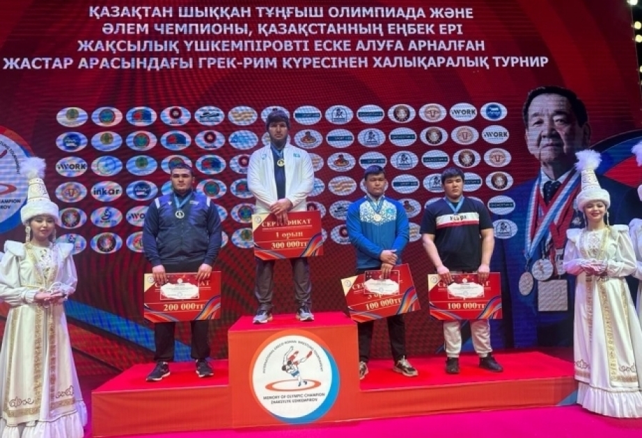 Los jóvenes luchadores azerbaiyanos logran 11 medallas en Kazajistán