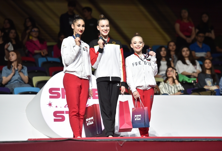 Avropa çempionatı: Almaniya gimnastı lentlə yarışda fəxri kürsünün ən yüksək pilləsinə qalxıb