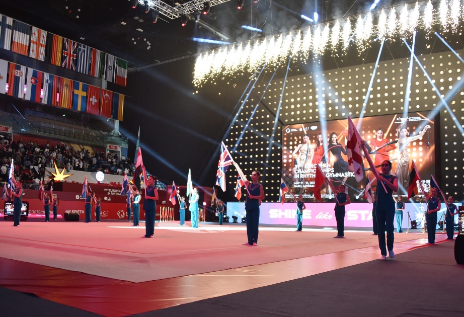 Avropa Gimnastikasının bayrağı Azərbaycandan Macarıstana ötürülüb