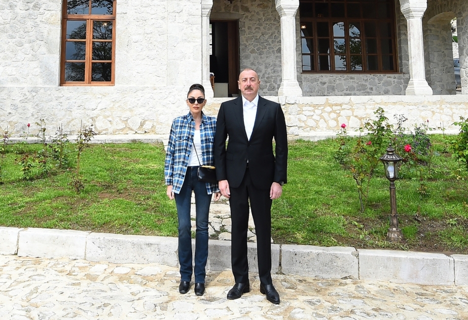 El Presidente de Azerbaiyán y la Primera Dama expresan sus condolencias al ex presidente lituano Valdas Adamkus