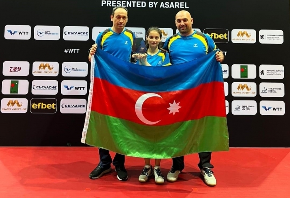 Jugadora azerbaiyana de tenis de mesa gana el bronce en un torneo celebrado en Bulgaria