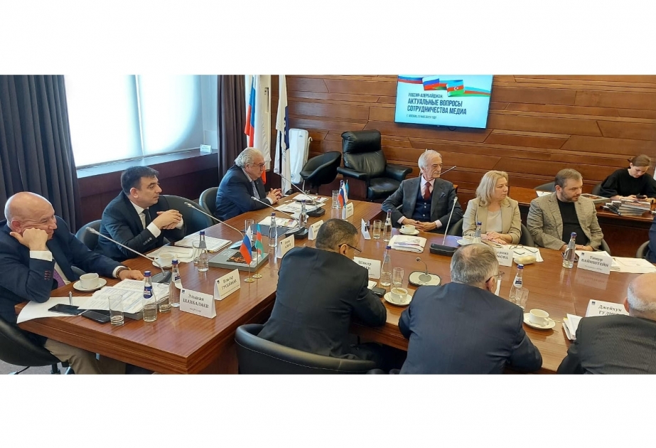 مائدة مستديرة في "روسيا – أذربيجان: القضايا الملحة للتعاون الإعلامي" في موسكو