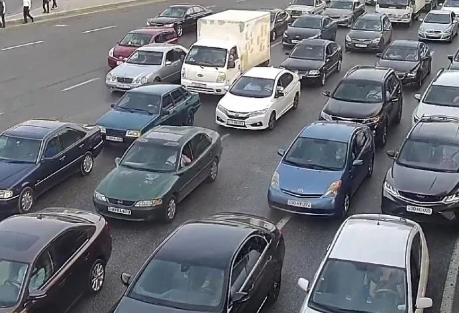 Bakıda hazırda sıxlıq müşahidə edilən yollar