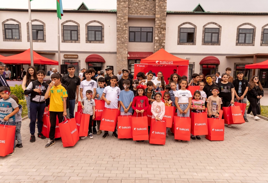 ®  Bakcell представила новый магазин в Зангилане