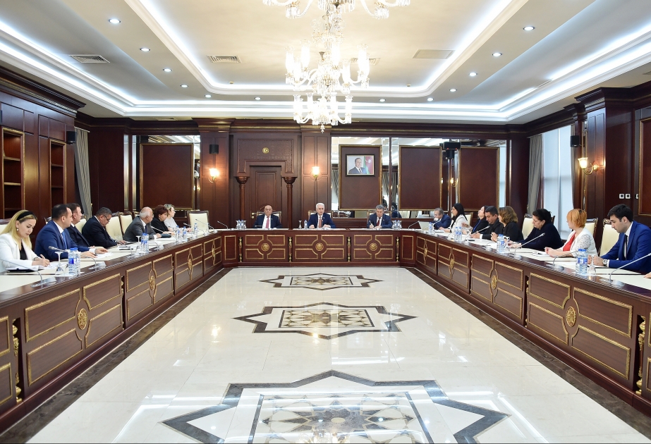Daha 4 məsələ parlamentin plenar iclasına tövsiyə edilib