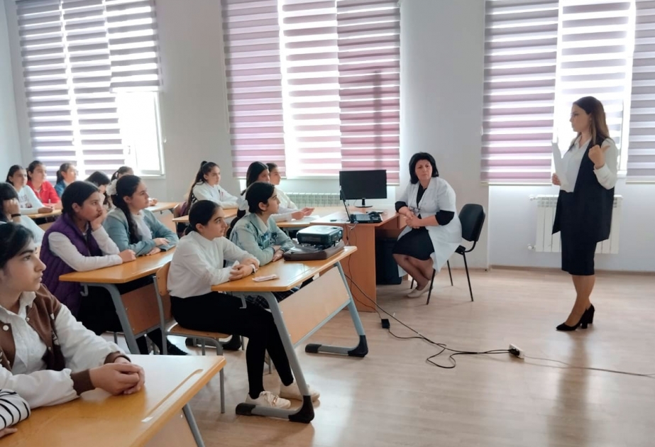 Məktəblərdə reproduktiv sağlamlığa dair maarifləndirmə işləri