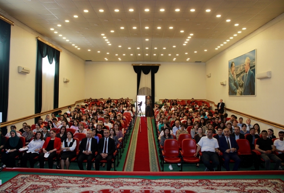MDU-da Müstəqillik Gününə həsr olunan elmi konfrans keçirilib