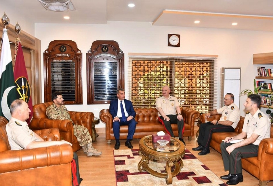 Chief of General Staff of Azerbaijan Army visits Pakistan Special Service Group division