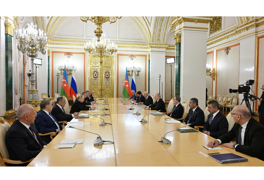 President Ilham Aliyev met with President Vladimir Putin in Moscow VIDEO