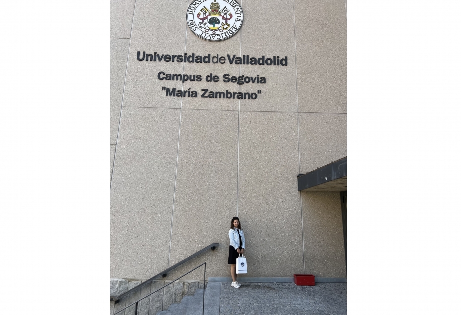 Profesora de la Universidad de Turismo y Administración de Azerbaiyán impartió clase en la Universidad de Valladolid en España