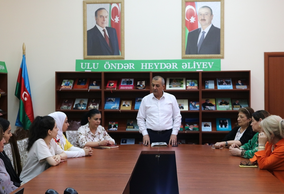 Respublika Gənclər Kitabxanasında Müstəqillik Günü qeyd olunub
