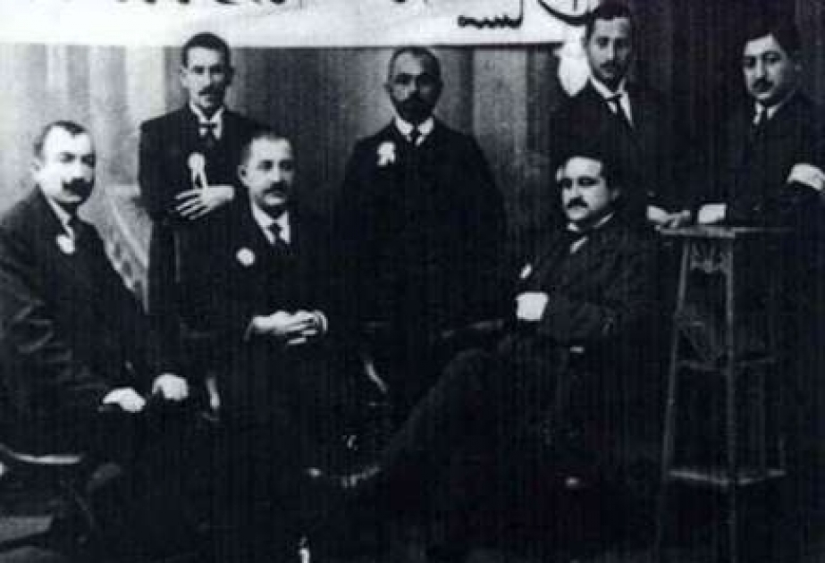 Azərbaycan Xalq Cümhuriyyəti dövrünün ədəbiyyatı – məqalə