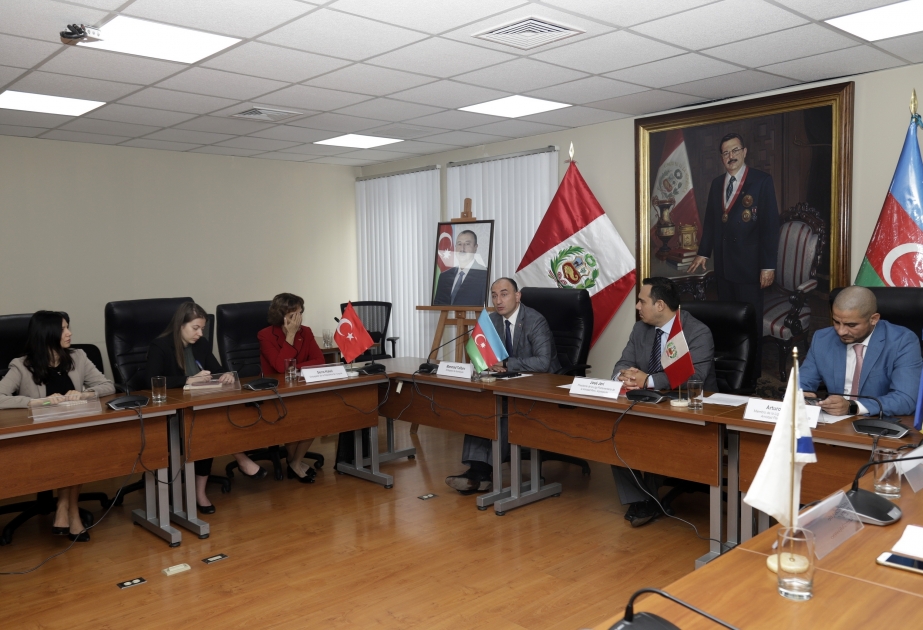 El Congreso peruano celebra el centenario del nacimiento del Líder Nacional y el Día de la Independencia de Azerbaiyán