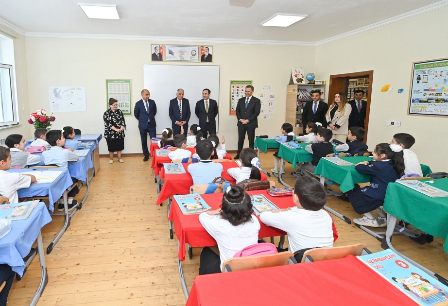 Nazir Emin Əmrullayev İsmayıllı şəhəri 6 nömrəli tam orta məktəbdə olub