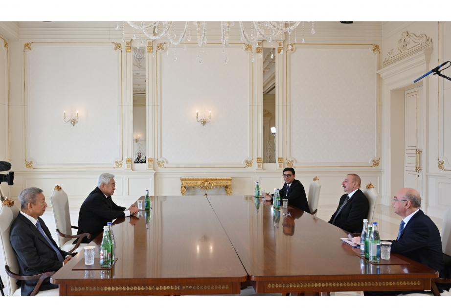 阿塞拜疆总统接见世界跆拳道联合会主席和国际奥委会副主席