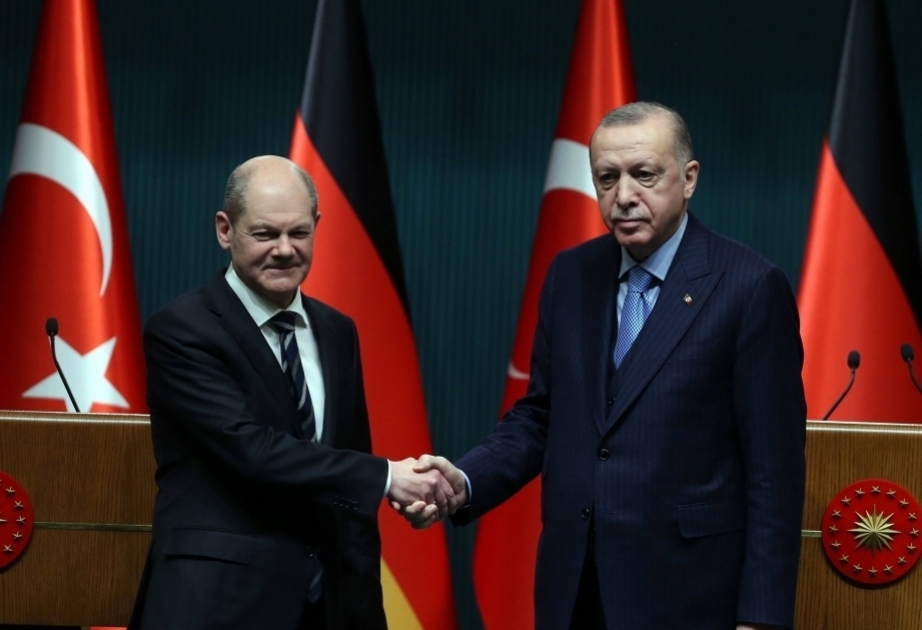 Le Chancelier allemand Scholz appelle Erdogan et le félicite pour sa réélection