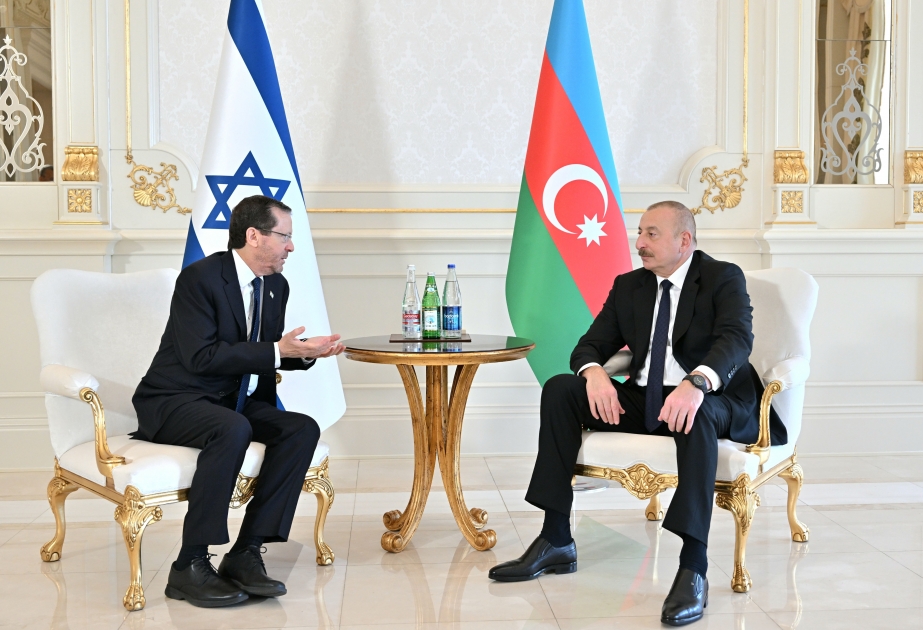 Los presidentes de Azerbaiyán e Israel celebraron una reunión a solas