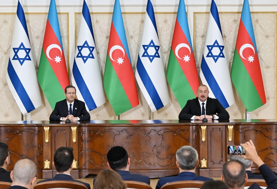 İsrail Prezidenti: Bizim əlaqələrimizin dərin kökləri var