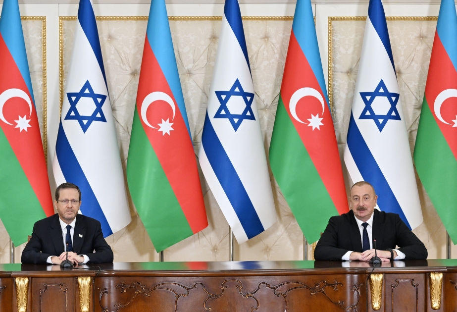 الرئيس إلهام علييف: الطائفة اليهودية في أذربيجان ثروة كبيرة للبلد