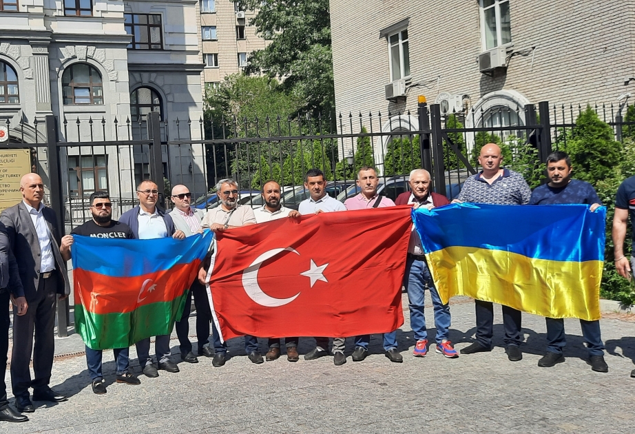 Ukraynadakı soydaşlarımız Rəcəb Tayyib Ərdoğanın qələbəsini qeyd ediblər