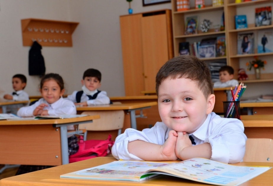 Tədrisin digər dillərdə aparıldığı birinci siniflər üzrə müsahibəyə qeydiyyat yekunlaşır