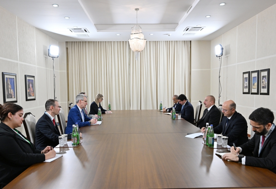 Президент Азербайджана Ильхам Алиев принял помощника государственного секретаря США по энергетическим ресурсам ВИДЕО