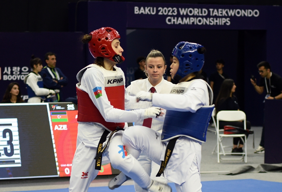 Азербайджанская таэквондистка Патимат Абакарова вышла в 1/8 финала чемпионата мира