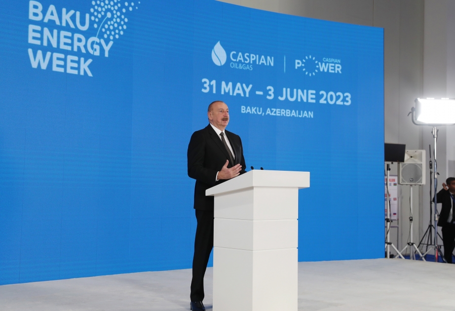 El Presidente: “Si todo va según lo previsto, el gas azerbaiyano será suministrado a finales de año”