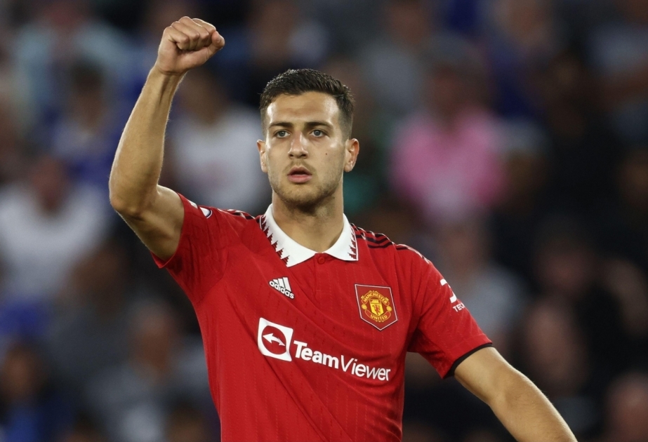 Portuguese defender Diogo Dalot extends stay at Manchester United