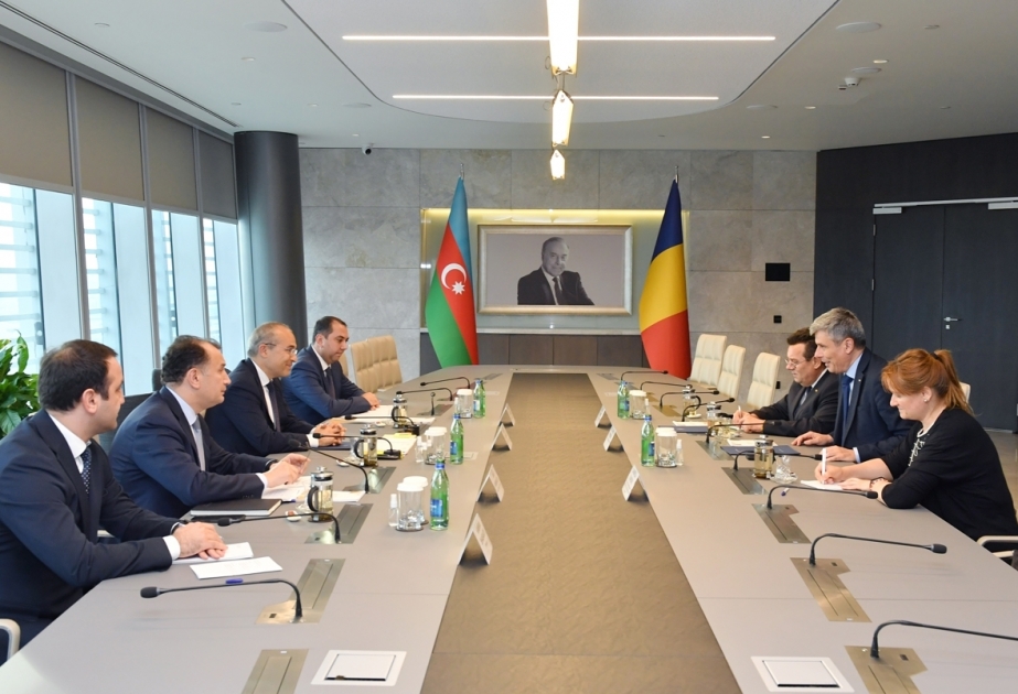 أذربيجان ورومانيا تبحثان فرص التعاون في الطاقة والترانزيت والنقل والصناعة بينهما