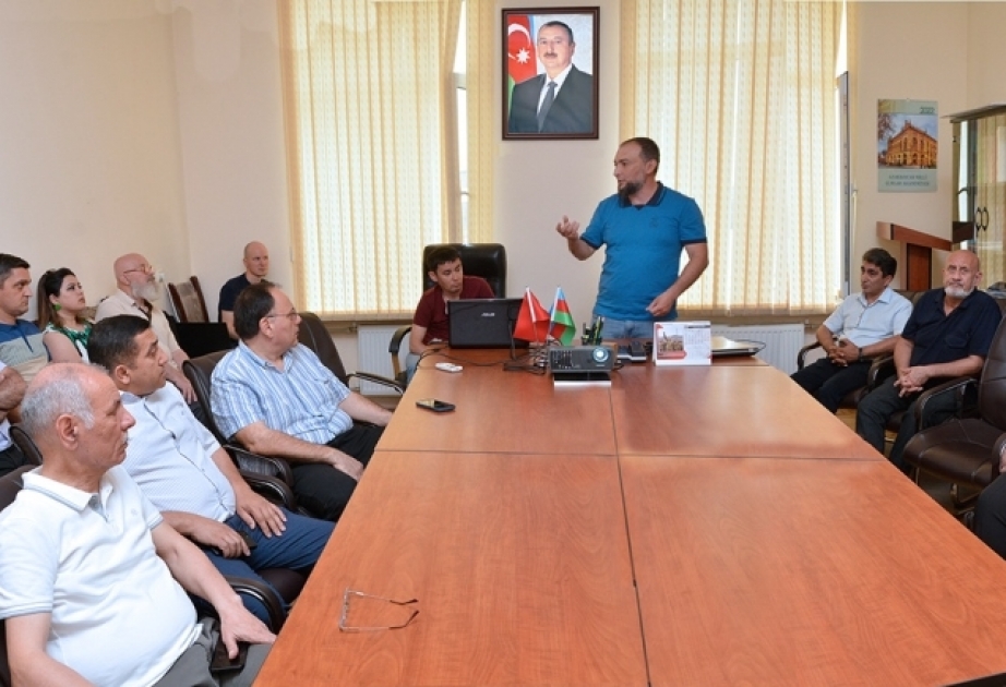 Arxeologiya, Etnoqrafiya və Antropologiya İnstitutunda Rusiyadan gələn arxeoloqlarla görüş