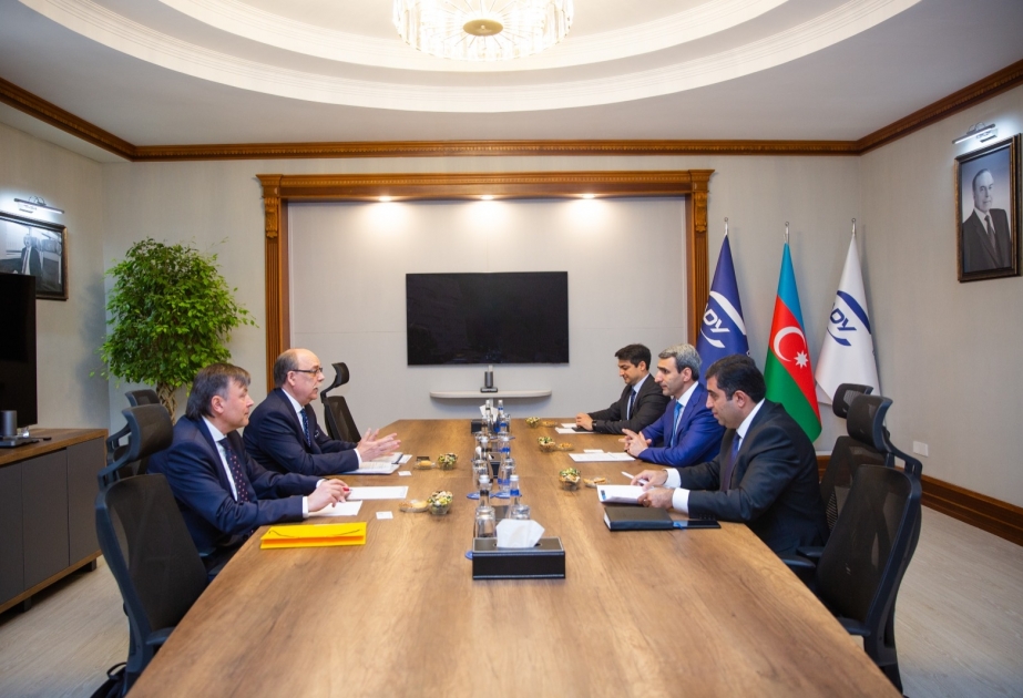 ADY sədri Dəmir Yolları Əməkdaşlıq Təşkilatının rəhbəri ilə görüşüb