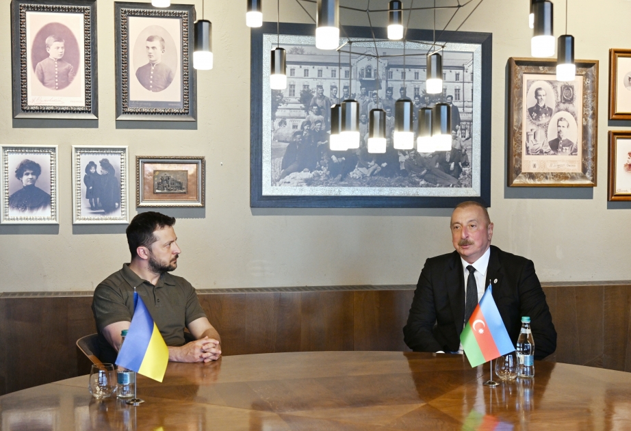 В Кишинэу состоялась встреча президентов Азербайджана и Украины ОБНОВЛЕНО ВИДЕО