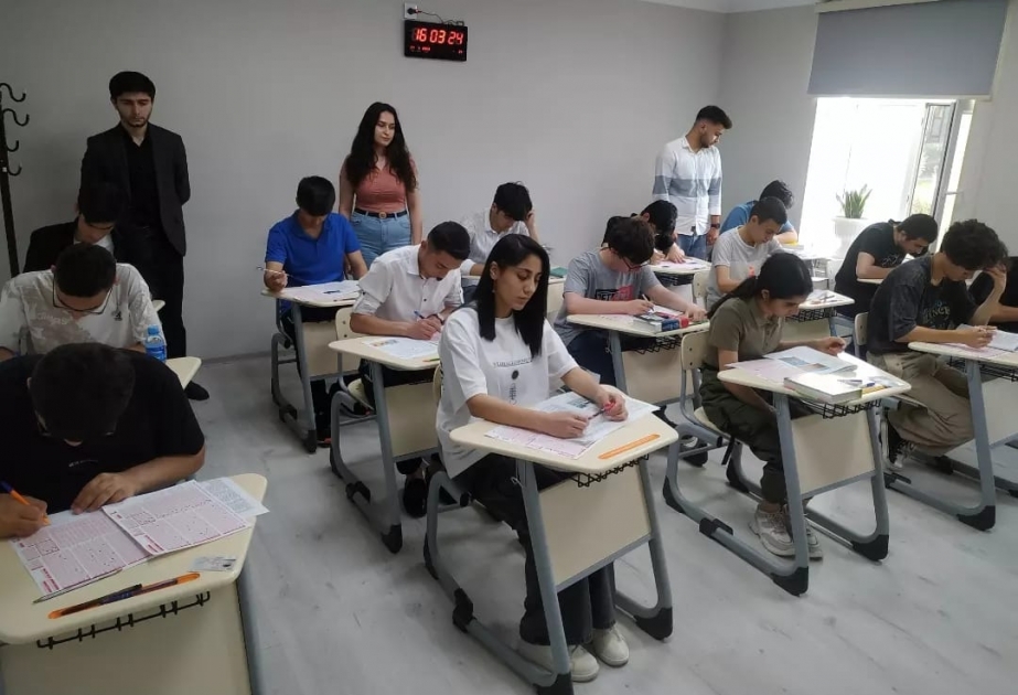 Coğrafiya İnstitutunun əməkdaşları məktəblilərin olimpiadaya hazırlıq mərhələsində fəal iştirak ediblər