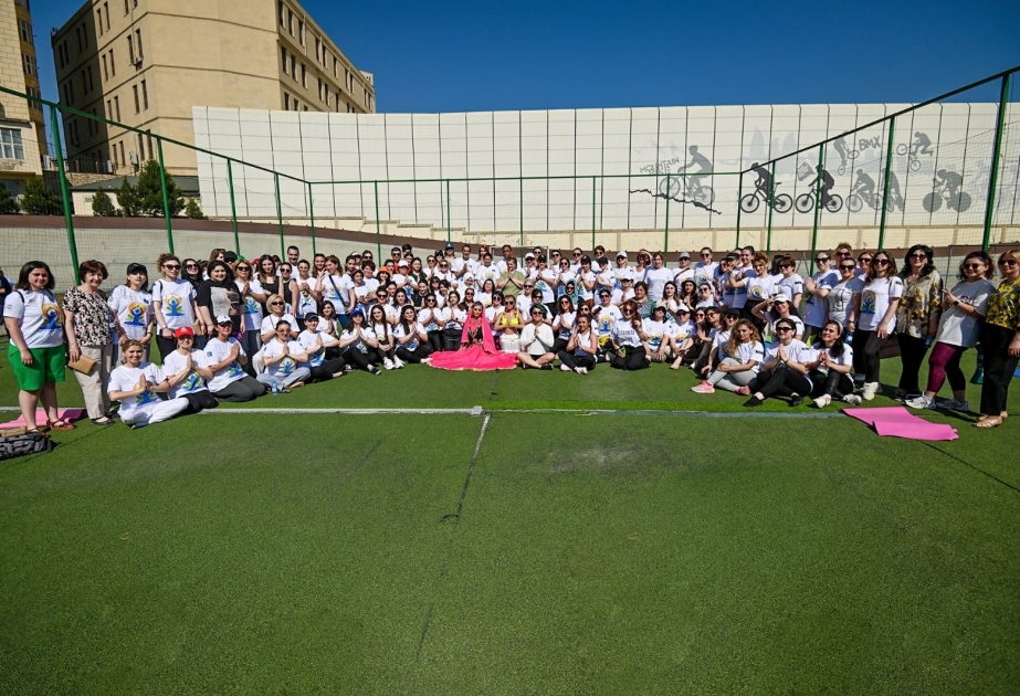 Indian Embassy organizes public yoga session at Republican Velodrome in Baku