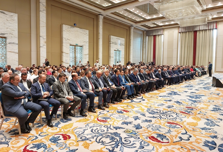 Tbilisidə Ulu Öndər Heydər Əliyevin 100 illiyinə həsr olunmuş biznes forum keçirilib