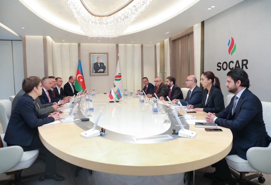Presidente de SOCAR se reúne con el ministro checo de Industria y Comercio