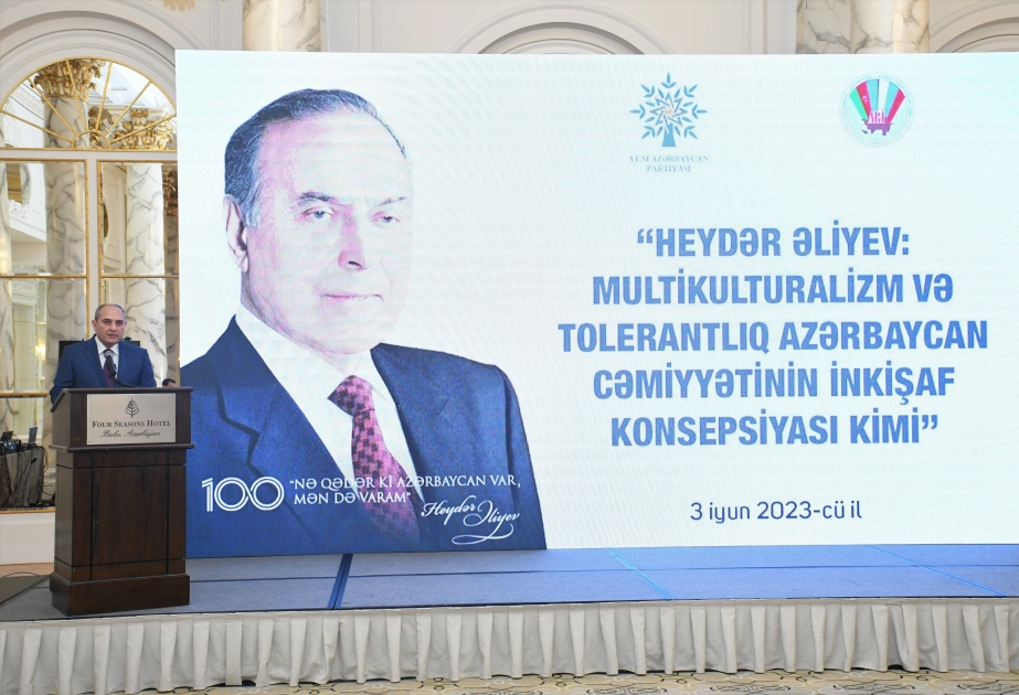 Yeni Azərbaycan Partiyası və Azərbaycanda Rus İcmasının birgə təşkilatçılığı ilə konfrans keçirilib