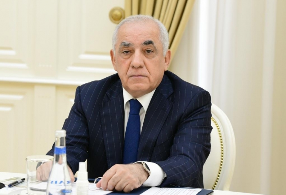 阿塞拜疆总理阿里·阿萨多夫向土耳其前副总统福阿特·奥克塔伊表示感谢