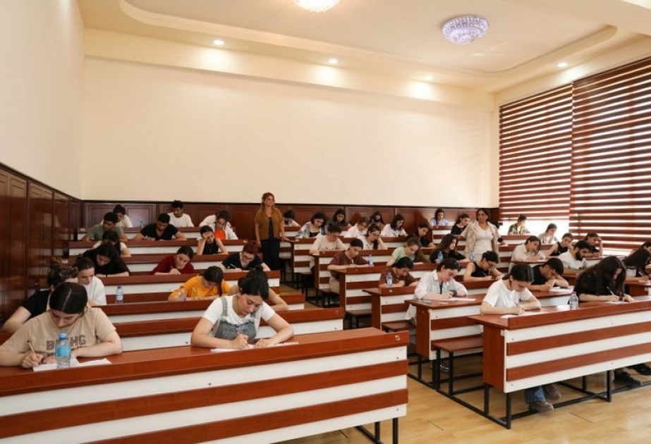 В Бакинском госуниверситете началась экзаменационная сессия