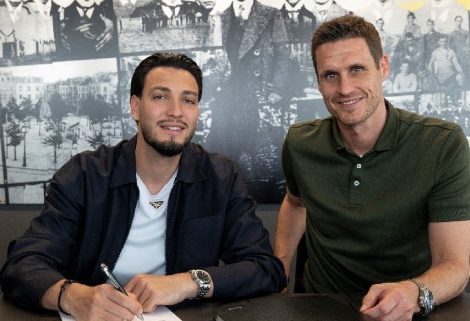 Ramy Bensebaini joins Borussia Dortmund on a free transfer