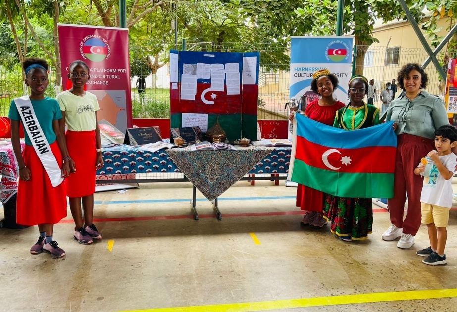 Azerbaiyán está representado en un festival cultural en Angola