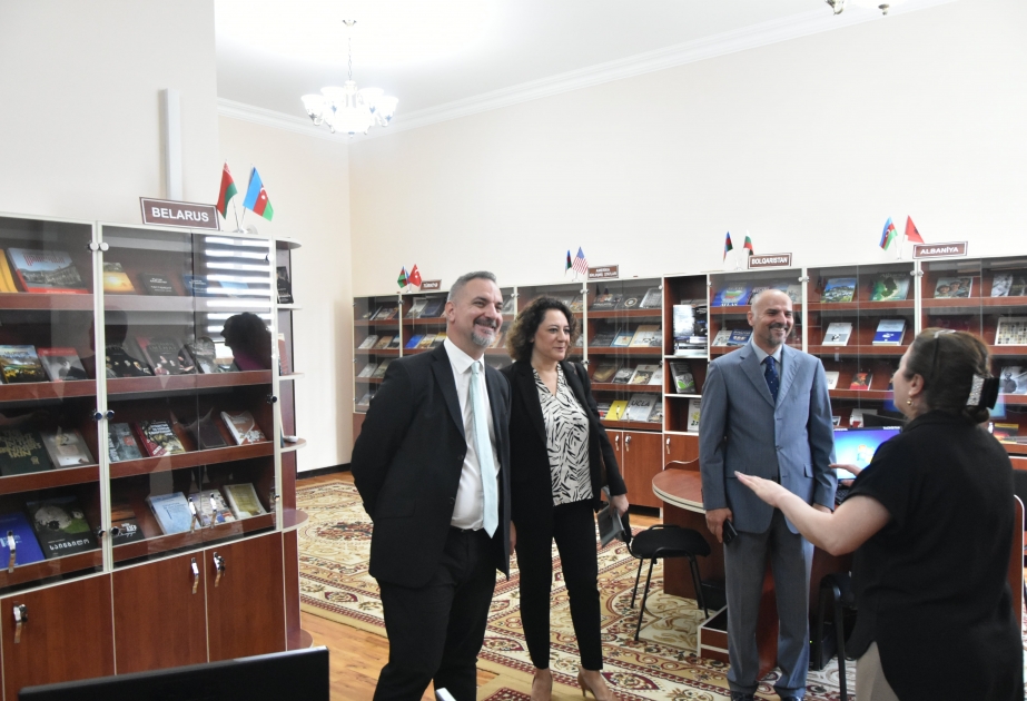 Şimali kiprli qonaqlar Milli Kitabxana ilə tanış olublar